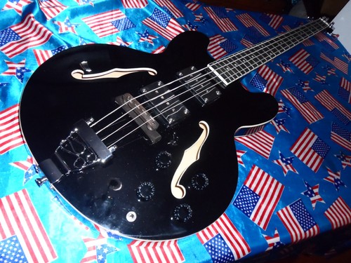 Superb g4m semi acoustic san - g4m,